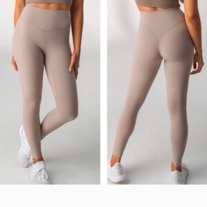 Balance Atheltica High-Waisted Taupe Leggings